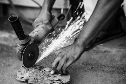 Artisan disparu en plein chantier : que faire ?