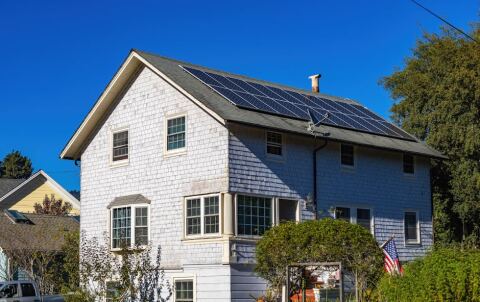 Changer de fournisseur d'électricité ou de gaz : économies réelles et pièges